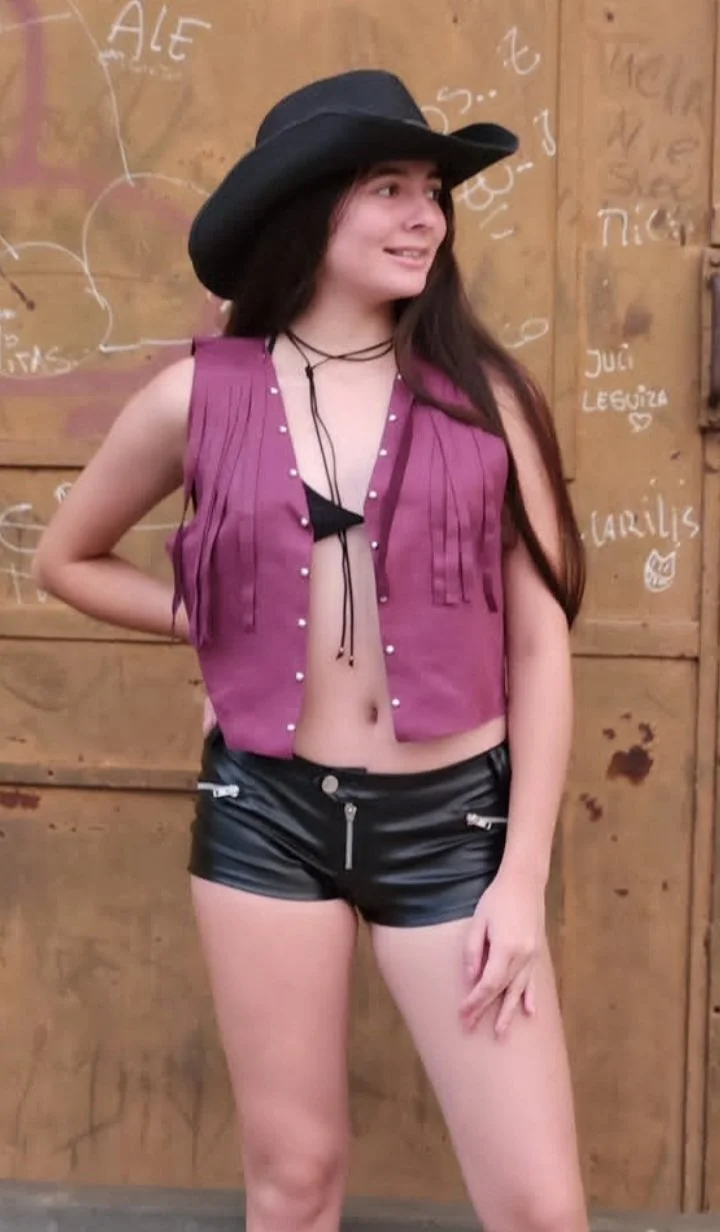 Emilia image 5