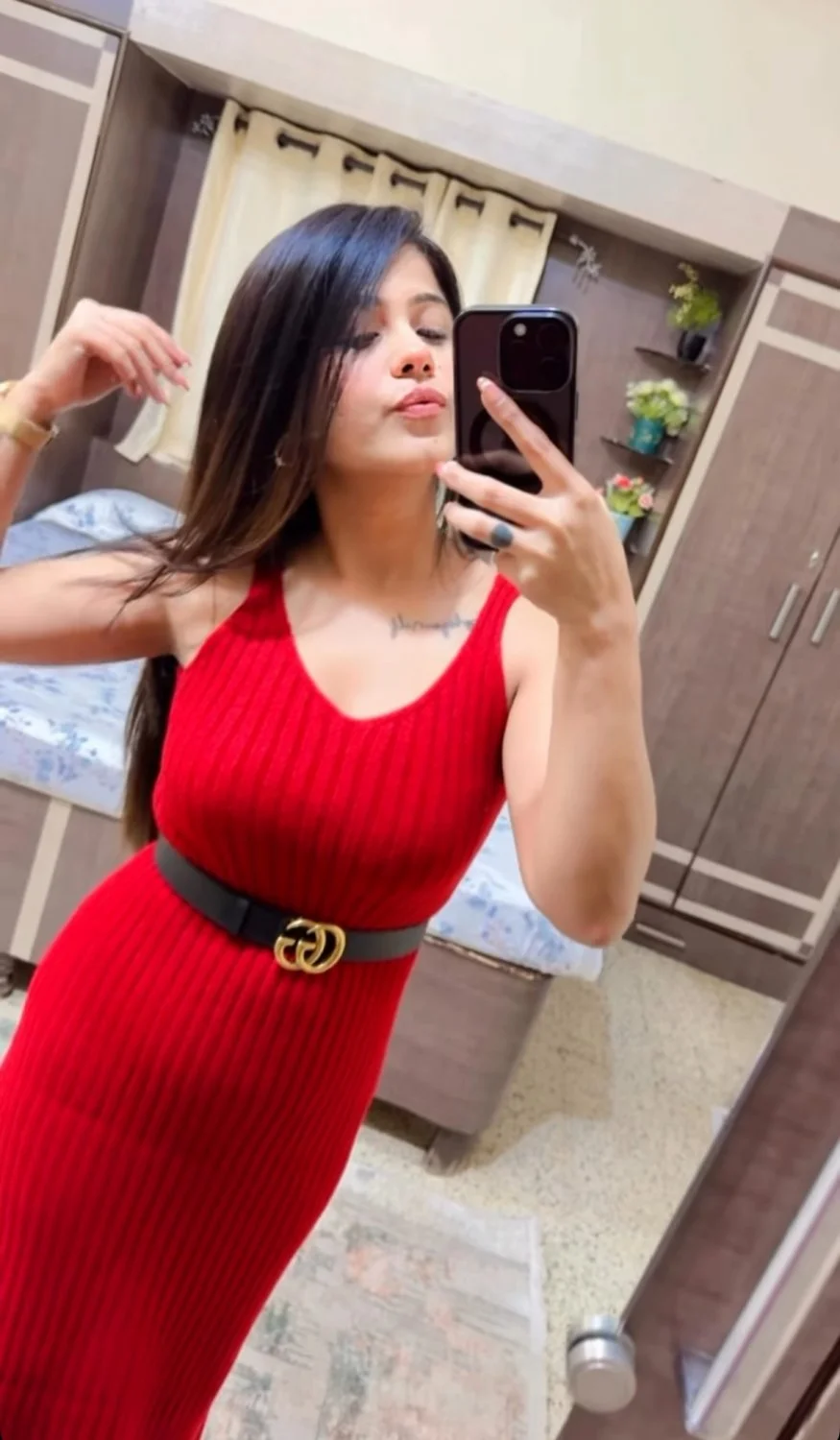 Indian Slut - Priyanka - built for porn main image