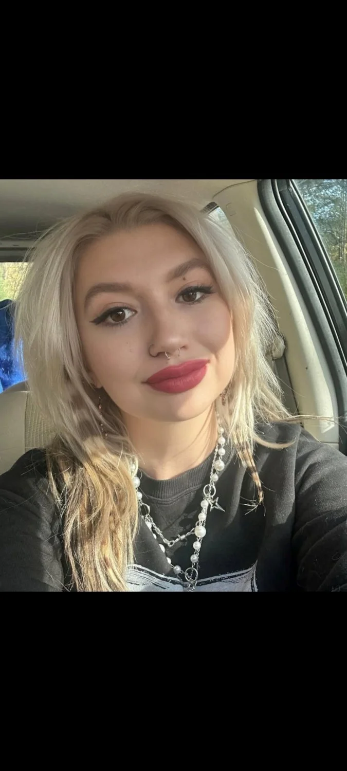 BBC SLUT LOOKING TO BE USED AND FILLED main image