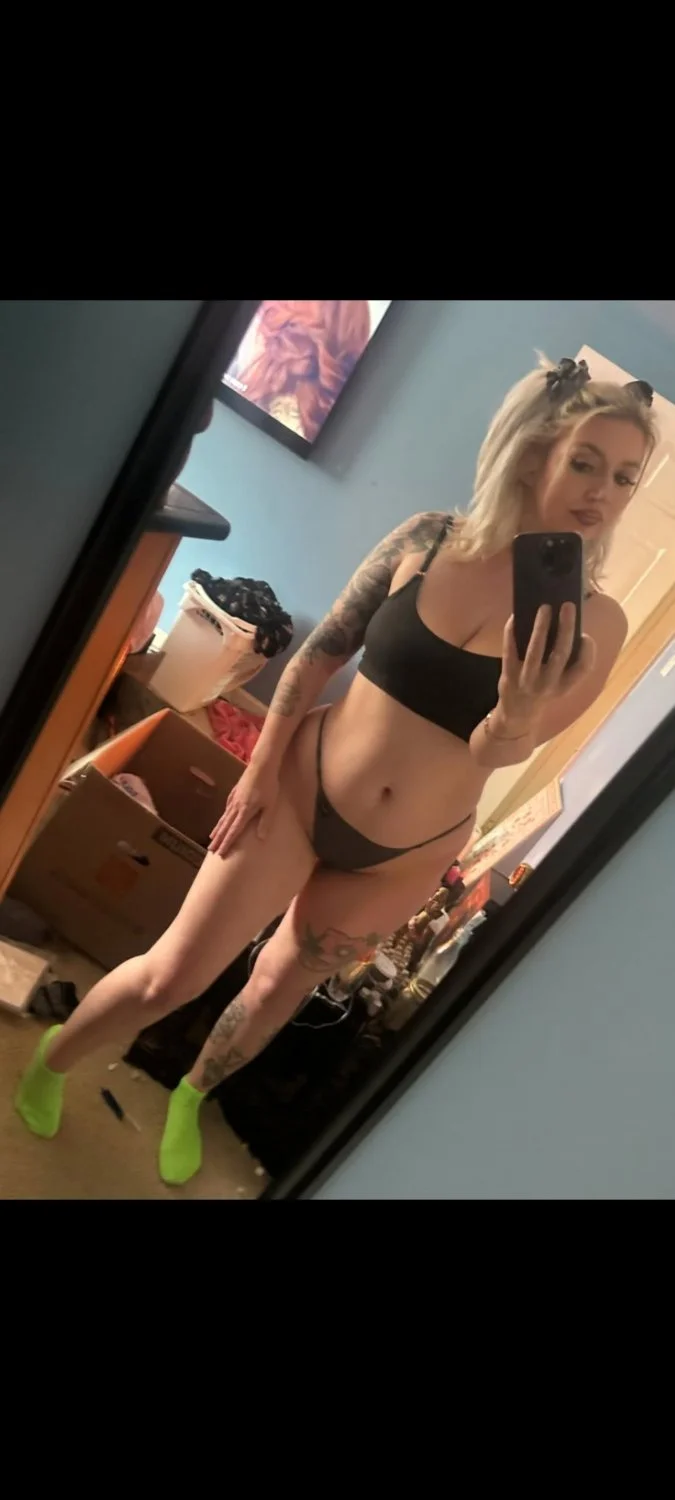 BBC SLUT LOOKING TO BE USED AND FILLED image 6