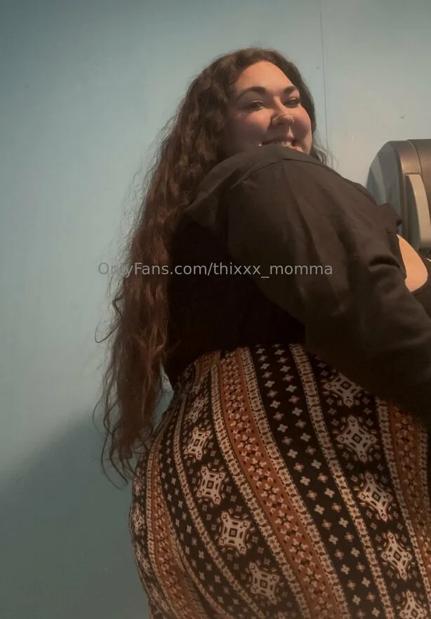 Thixxx Momma Tetona BBW image 42