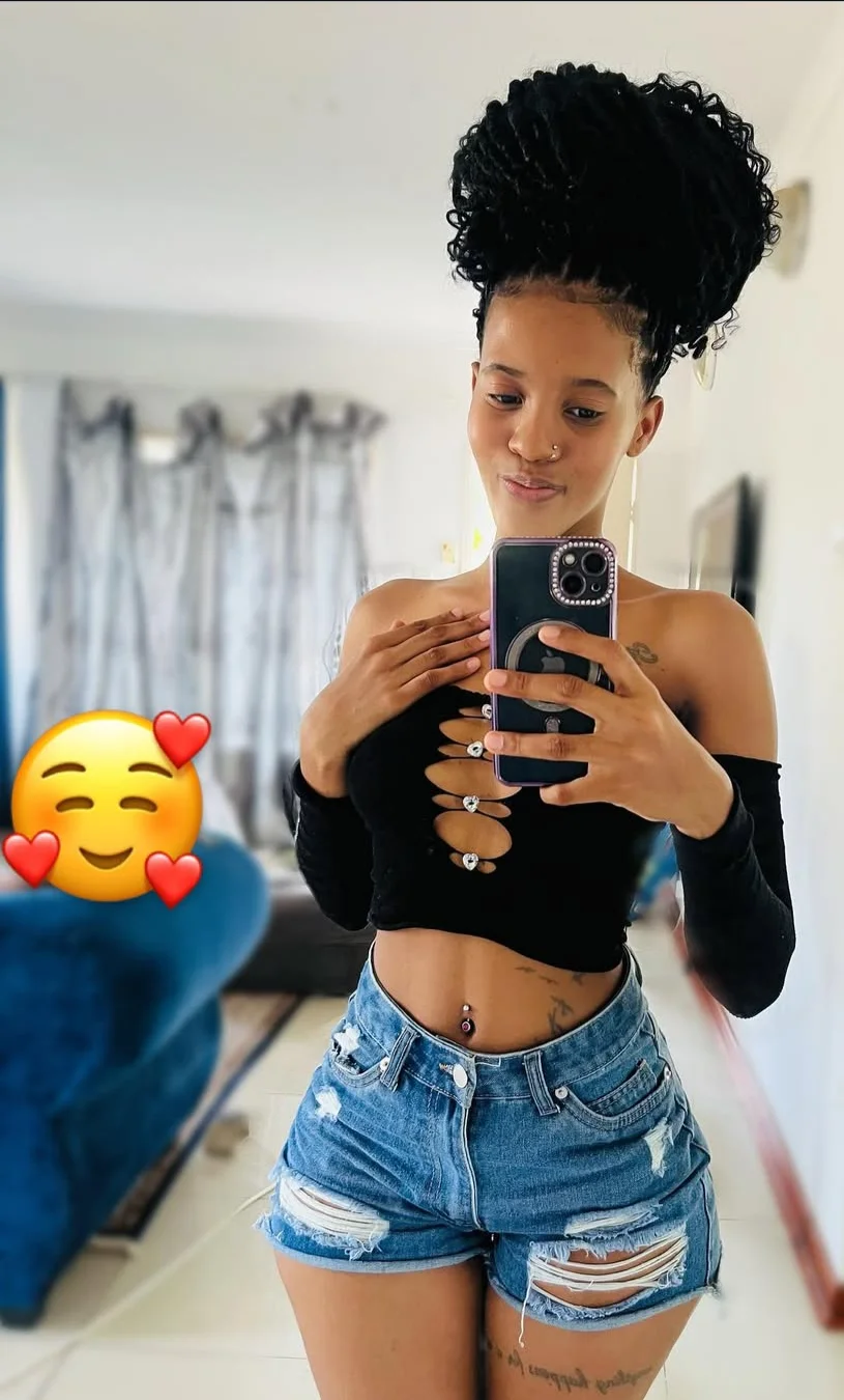 🤤🤤Zanira_natasha wants you to cum to her petite ass 🤤🤤 image 16