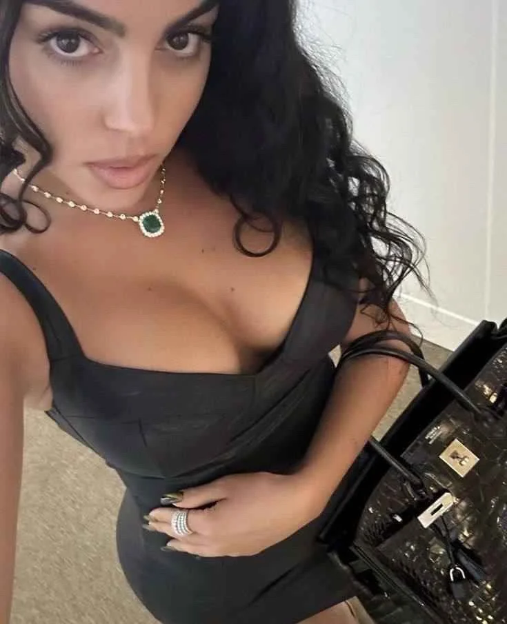 Georgina Rodriguez image 35