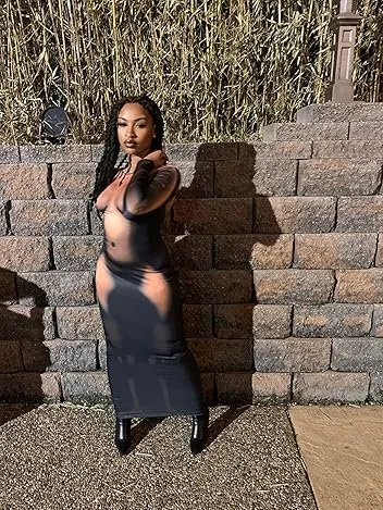 Outline Dresses Teasing People In Public image 11