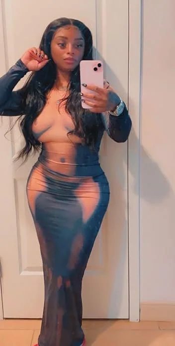 Outline Dresses Teasing People In Public image 14
