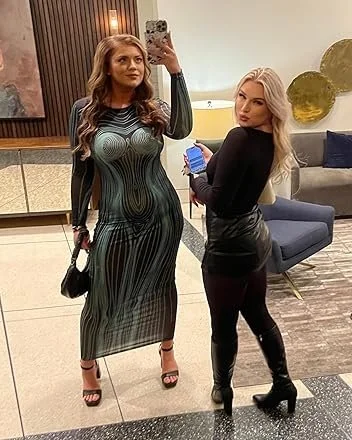 Outline Dresses Teasing People In Public image 21
