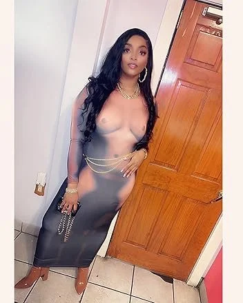 Outline Dresses Teasing People In Public image 5