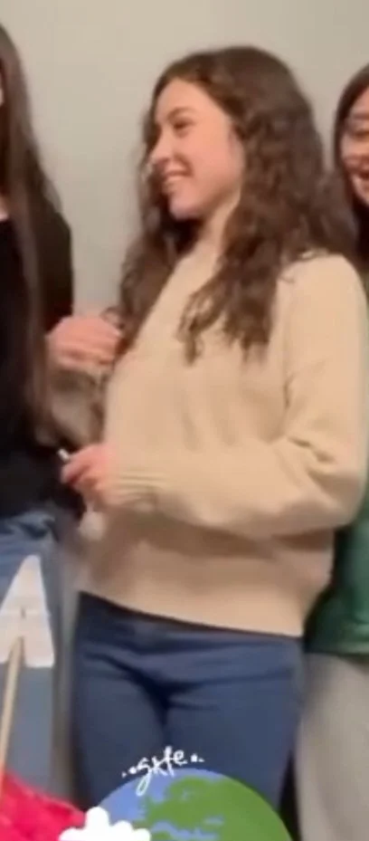 Martina hermosa que opinan image 2