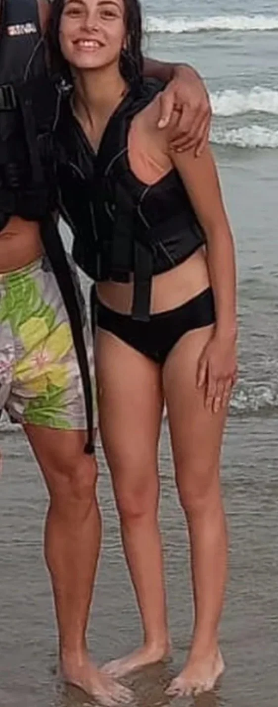 Martina hermosa que opinan image 3