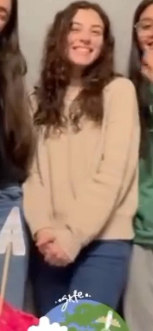 Martina hermosa que opinan image 6