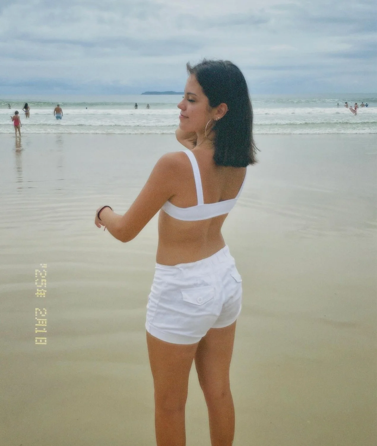 Opinião de vocês? Impressão minha más garotas meio pobres são bem gostosinhas image 8