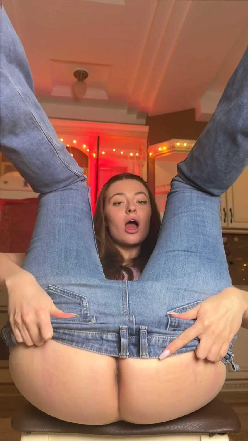 🔞 nasty curvy body sucking dick horny nude squirt 🫦😈 Check my OF image 3