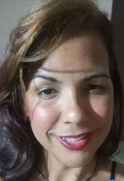 Amateur Cinnamon From Colombia With Big Beautiful Pussy cover image