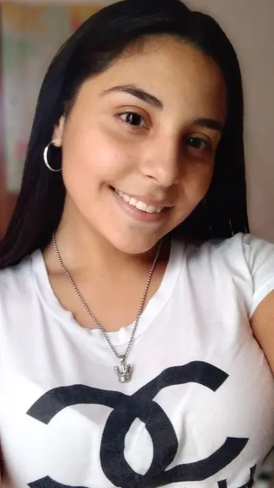 Disfruten de esta Putita, su novio aposto conmigo y como buena puta pago bien la apuesta cover image
