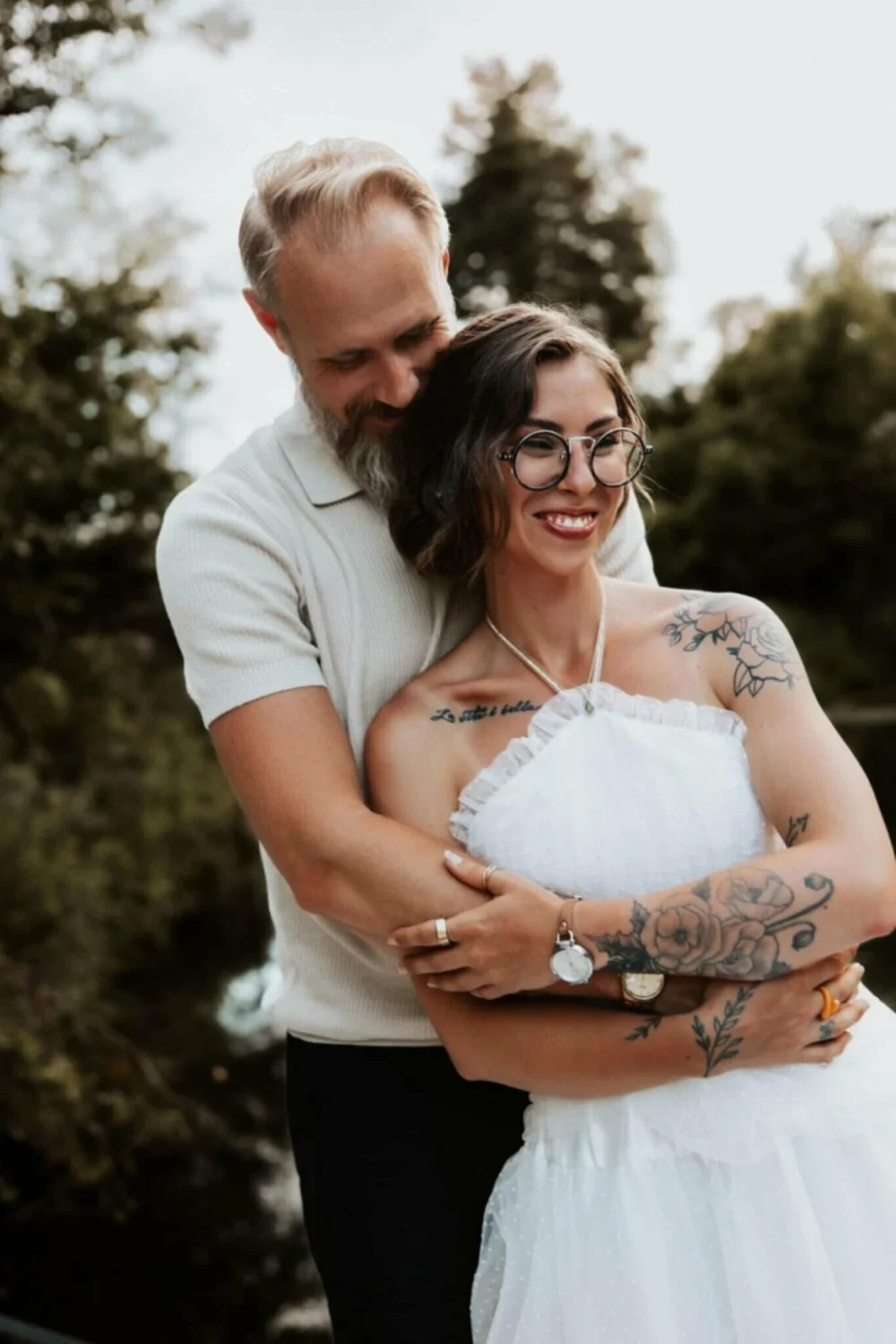 Bride has casting past image 11
