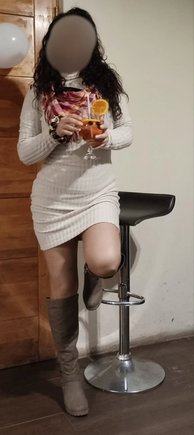 Milf caliente exhibida por ser una perrita 🔥🔞 Argentina puta 🇦🇷 main image