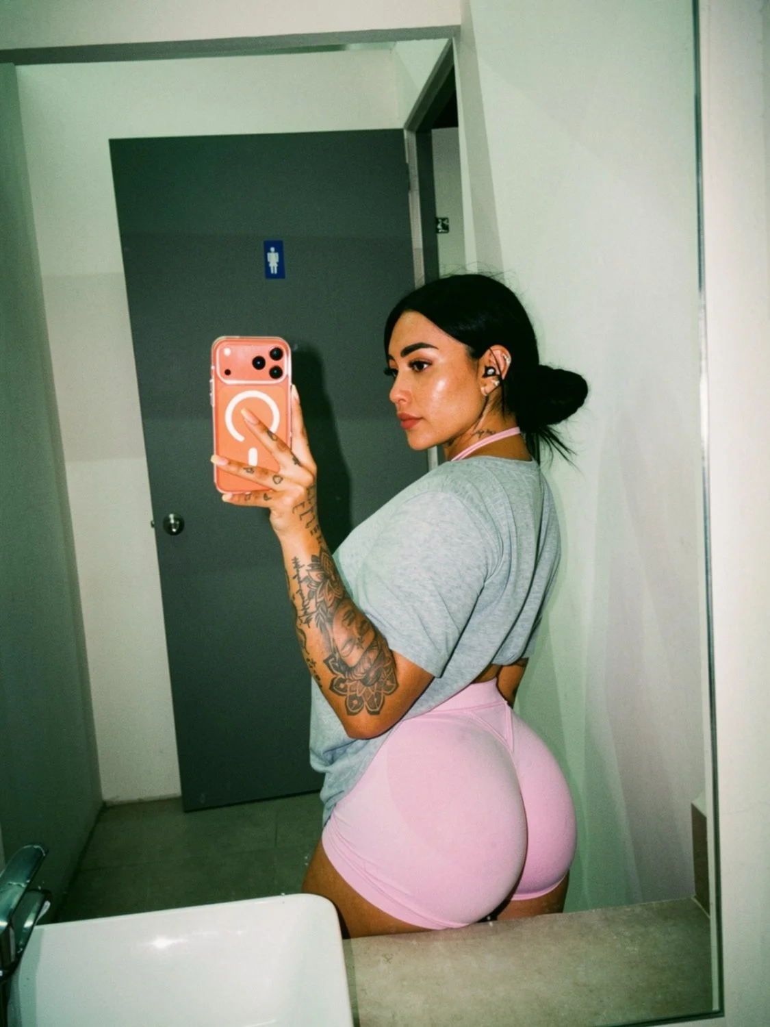 Gym Time🔥🍑💪🏼 image 25