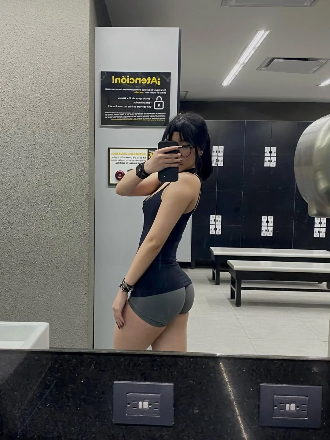 Gym Time🔥🍑💪🏼 image 34