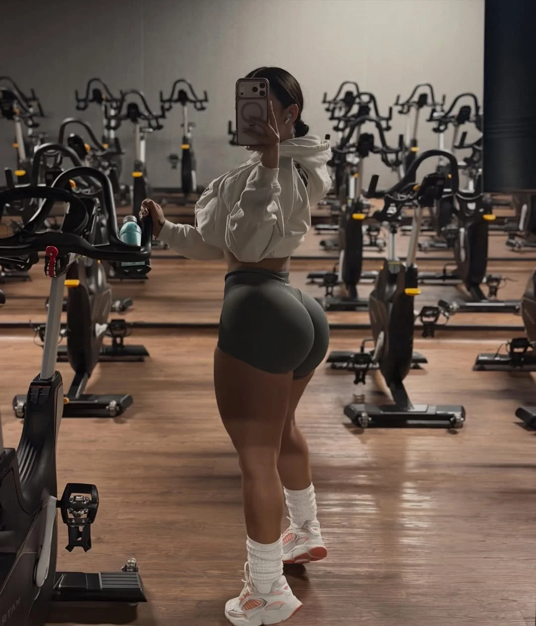 Gym Time🔥🍑💪🏼 image 37