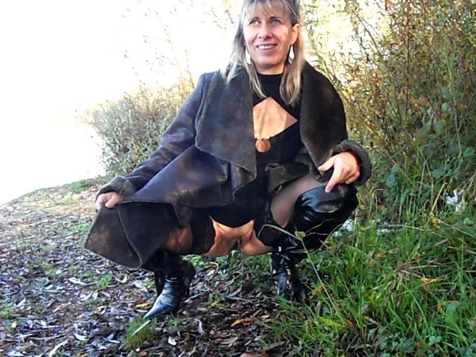Lisa Sparrow - Hot French Milf (03) image 7