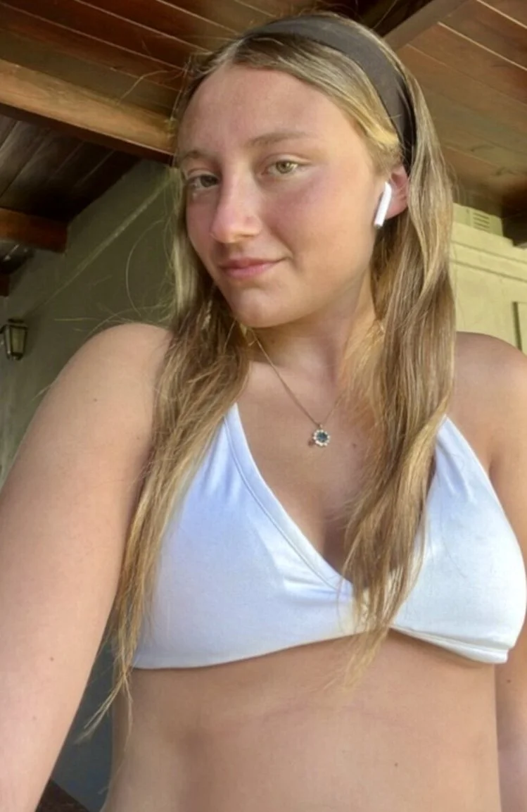 25-0120 - Emma the webslut image 2