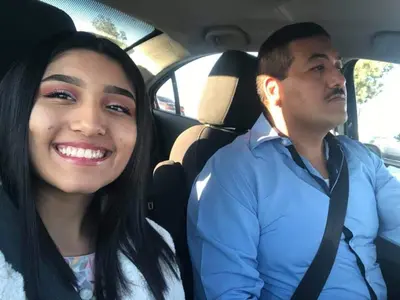 Intercambio de hijas, les rompen el ano cover image