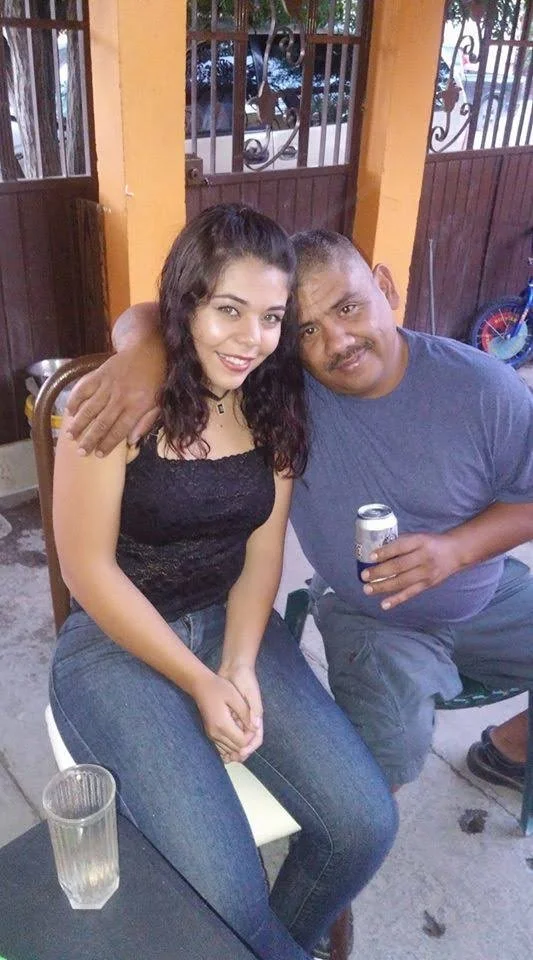 Intercambio de hijas, les rompen el ano image 3