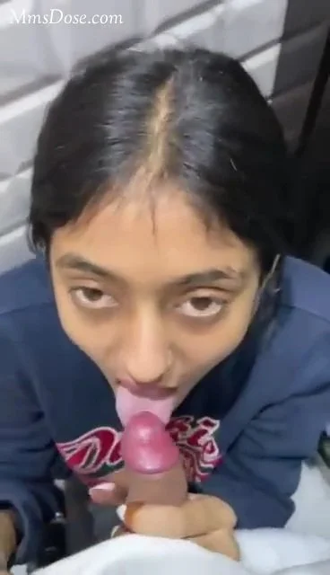 Indian teen girl give awesome blowjob main image