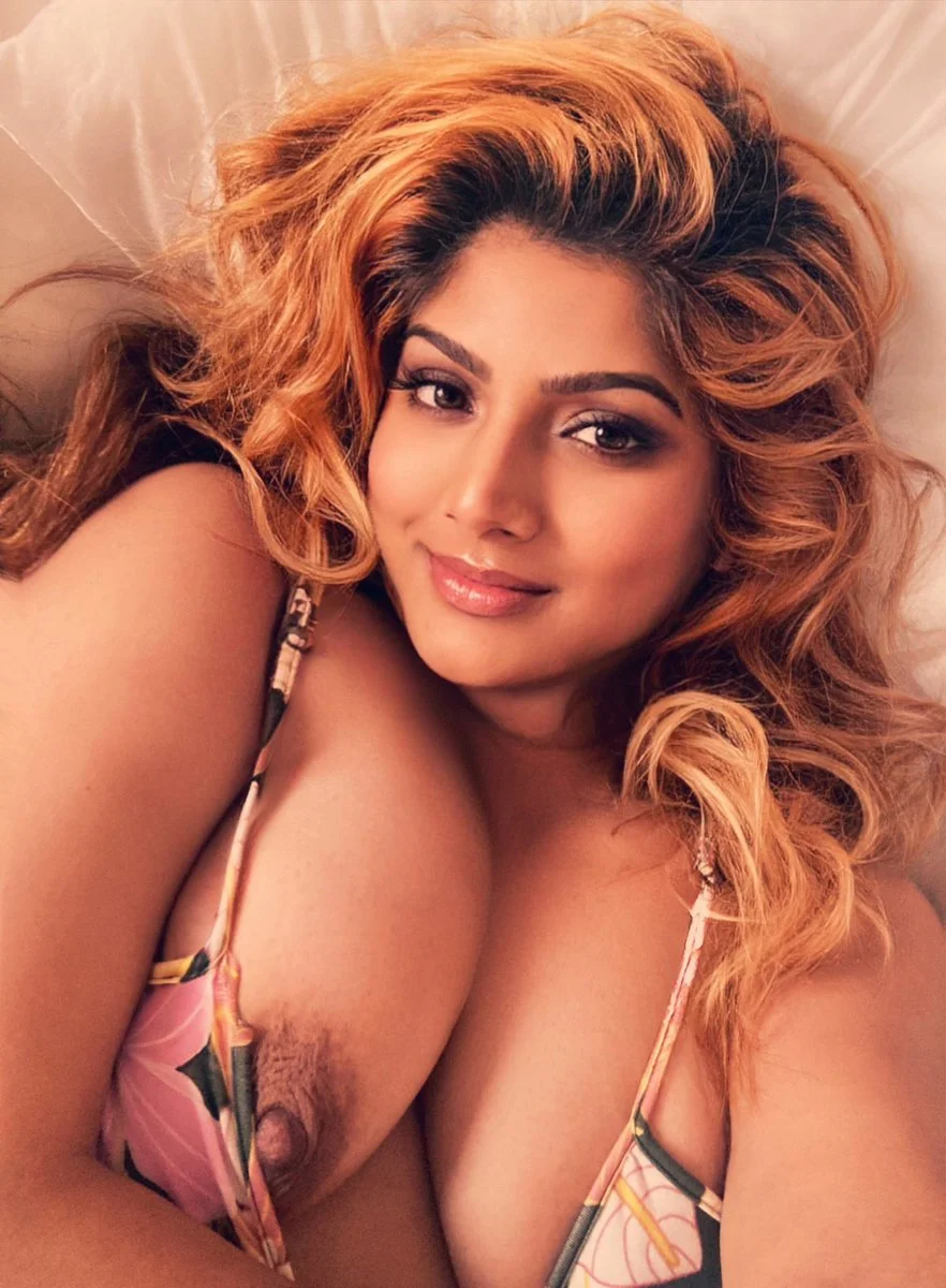 Horny Chubby Desi Slut image 12
