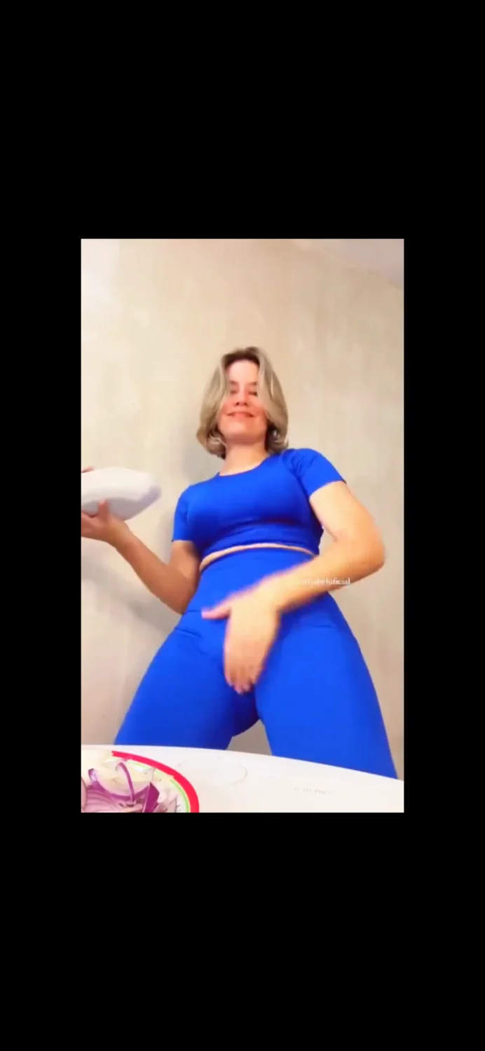 Hot Latina cook Marisa cook 👩‍🍳 image 3