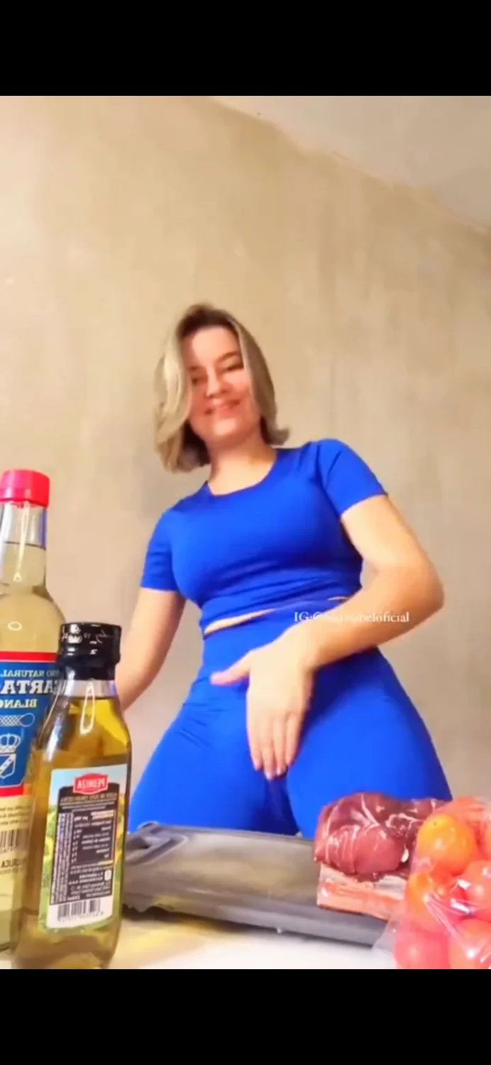 Hot Latina cook Marisa cook 👩‍🍳 image 5