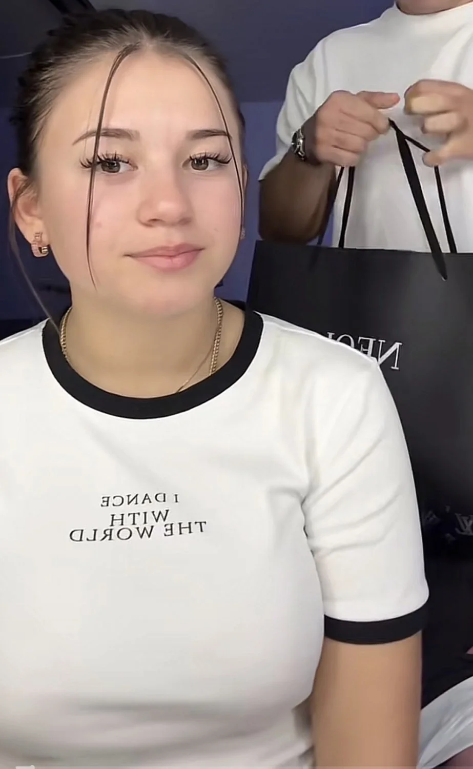 Young teen whore | Aleynamovezz image 1