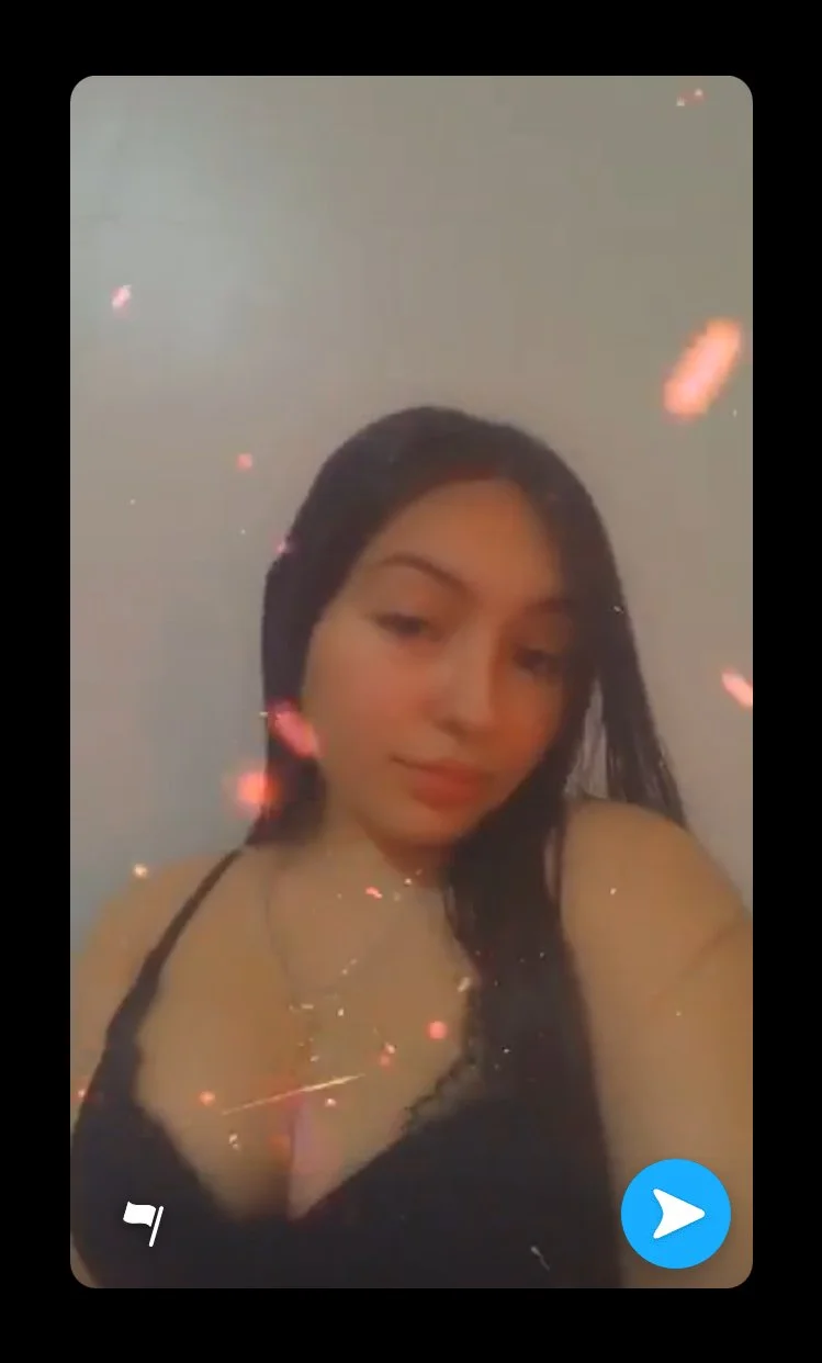 Brunette Snapchat Chick Diana main image