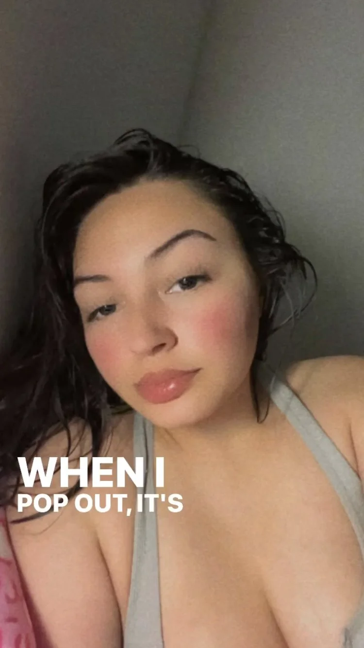 Brunette Snapchat Chick Diana image 12
