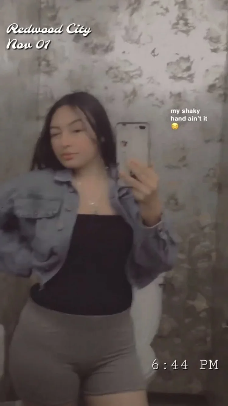 Brunette Snapchat Chick Diana image 13