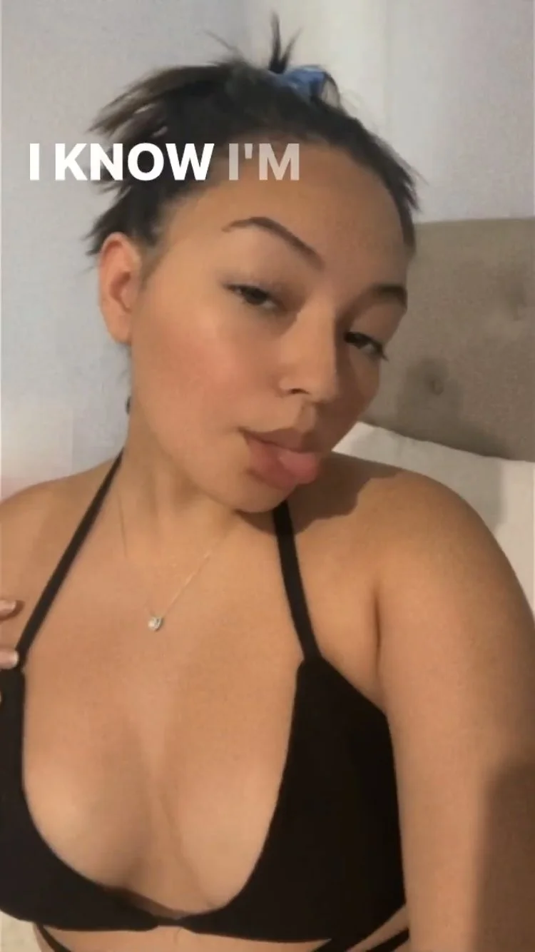 Brunette Snapchat Chick Diana image 14