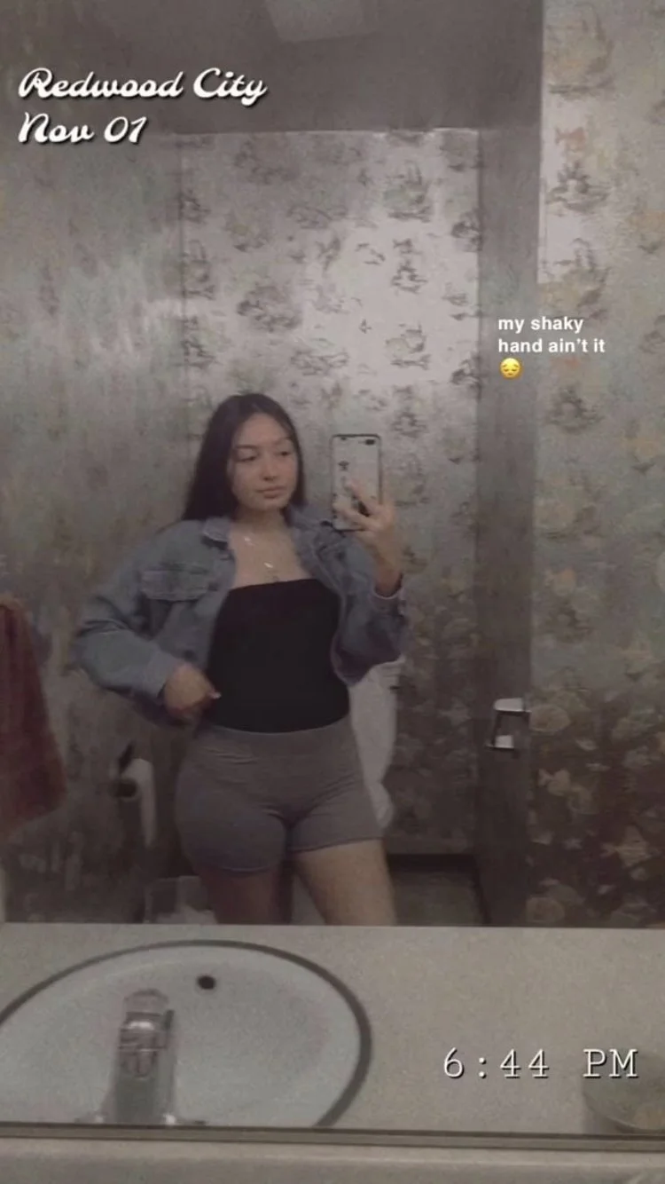 Brunette Snapchat Chick Diana image 18