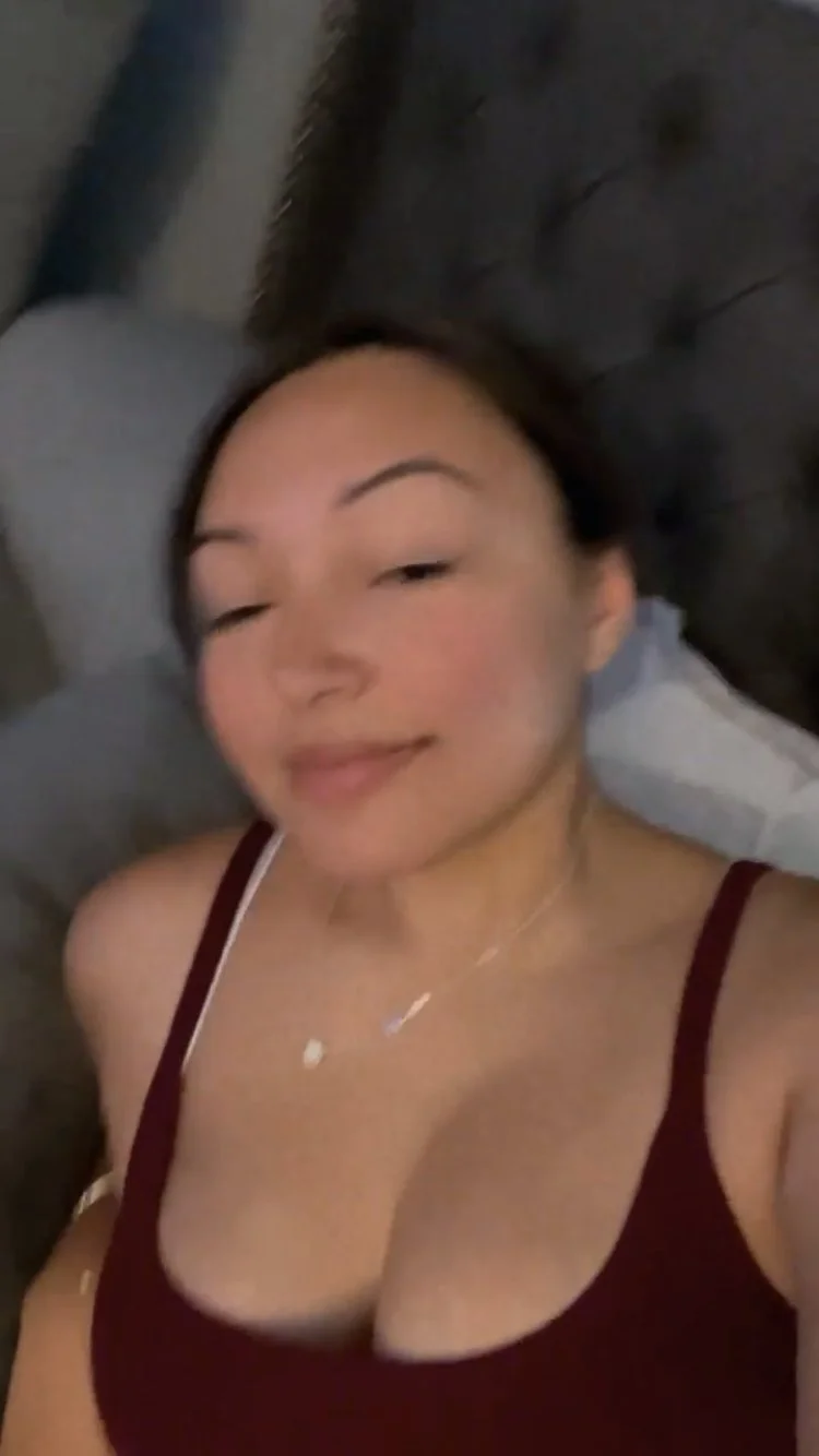 Brunette Snapchat Chick Diana image 3