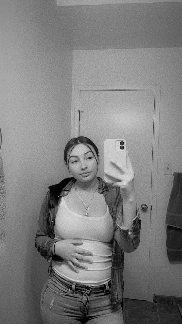 Brunette Snapchat Chick Diana image 6