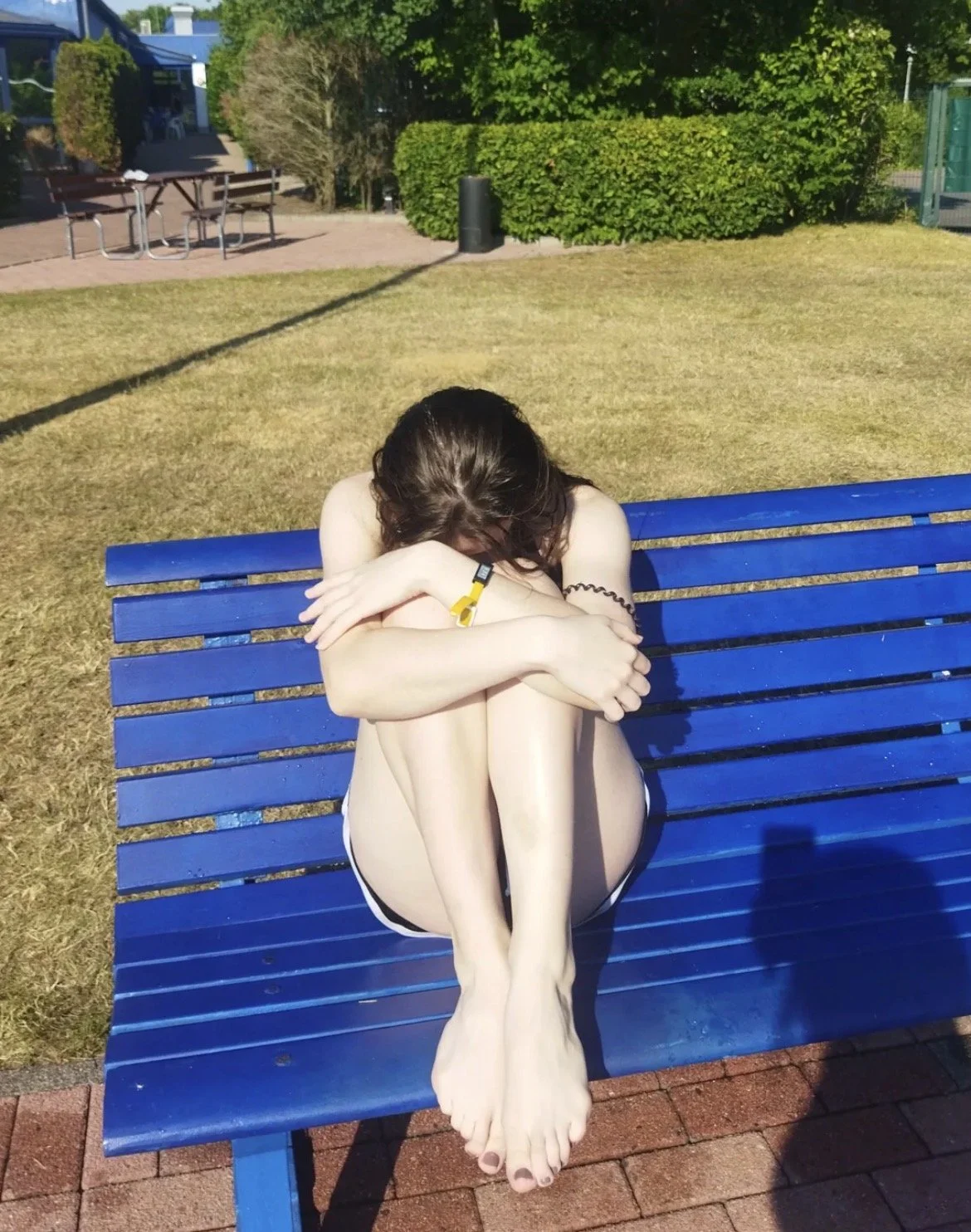 Stunning bitch. Sexy feet image 14