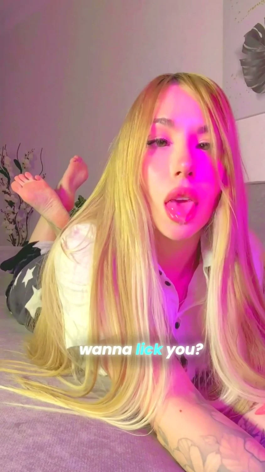🔞 gorgeous perky tits pussy deepthroat horny nude slut 🫦💦 My OF main image