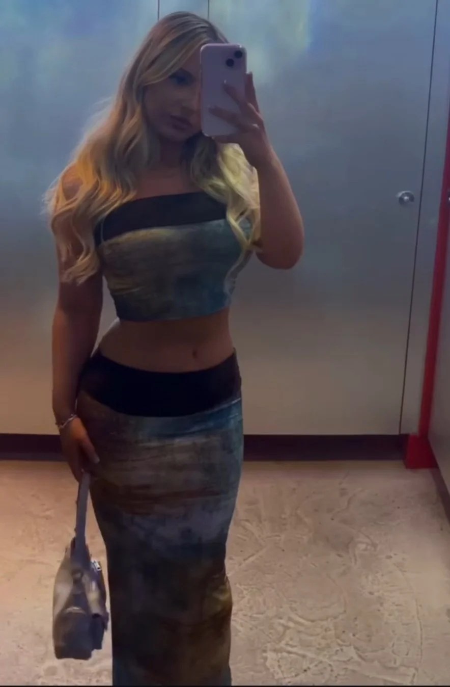 Emily, scottish instagram bimbo image 36