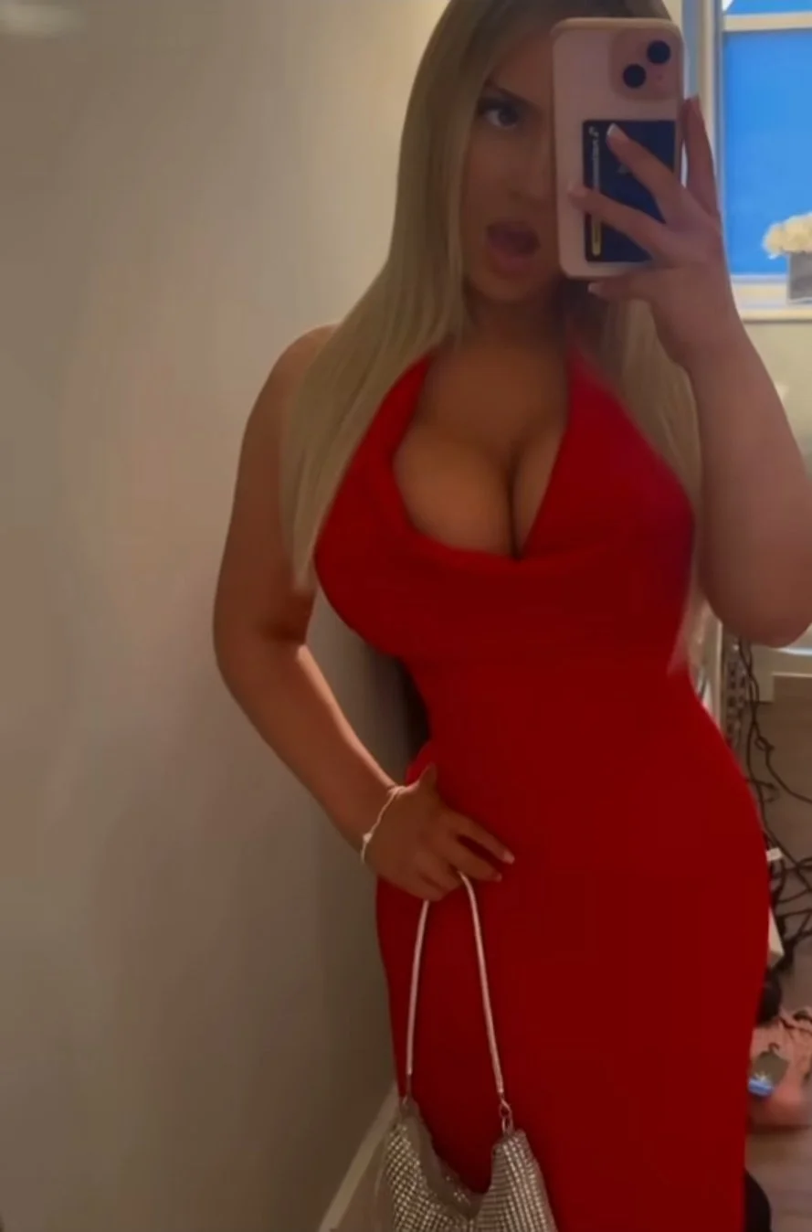 Emily, scottish instagram bimbo image 50