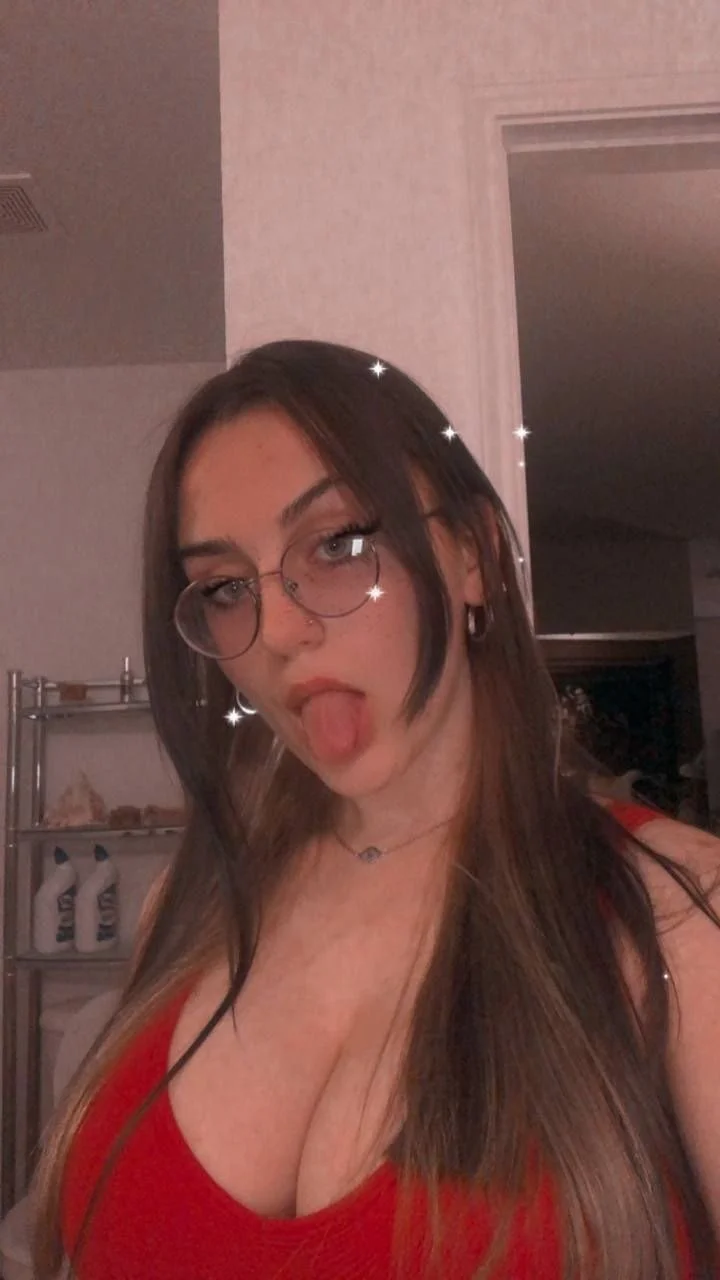 Tongue out like a retard main image
