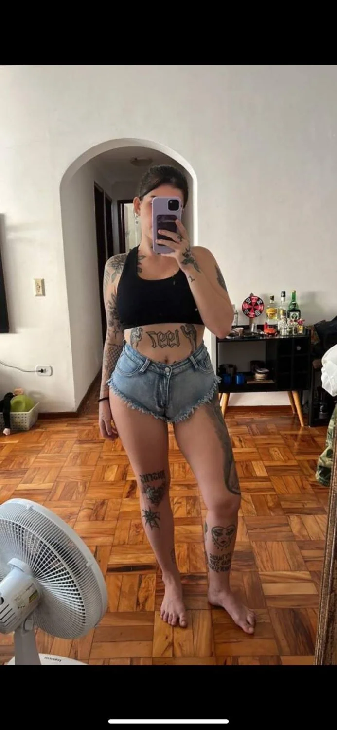 Elas exibem e nós agradecemos rss image 16