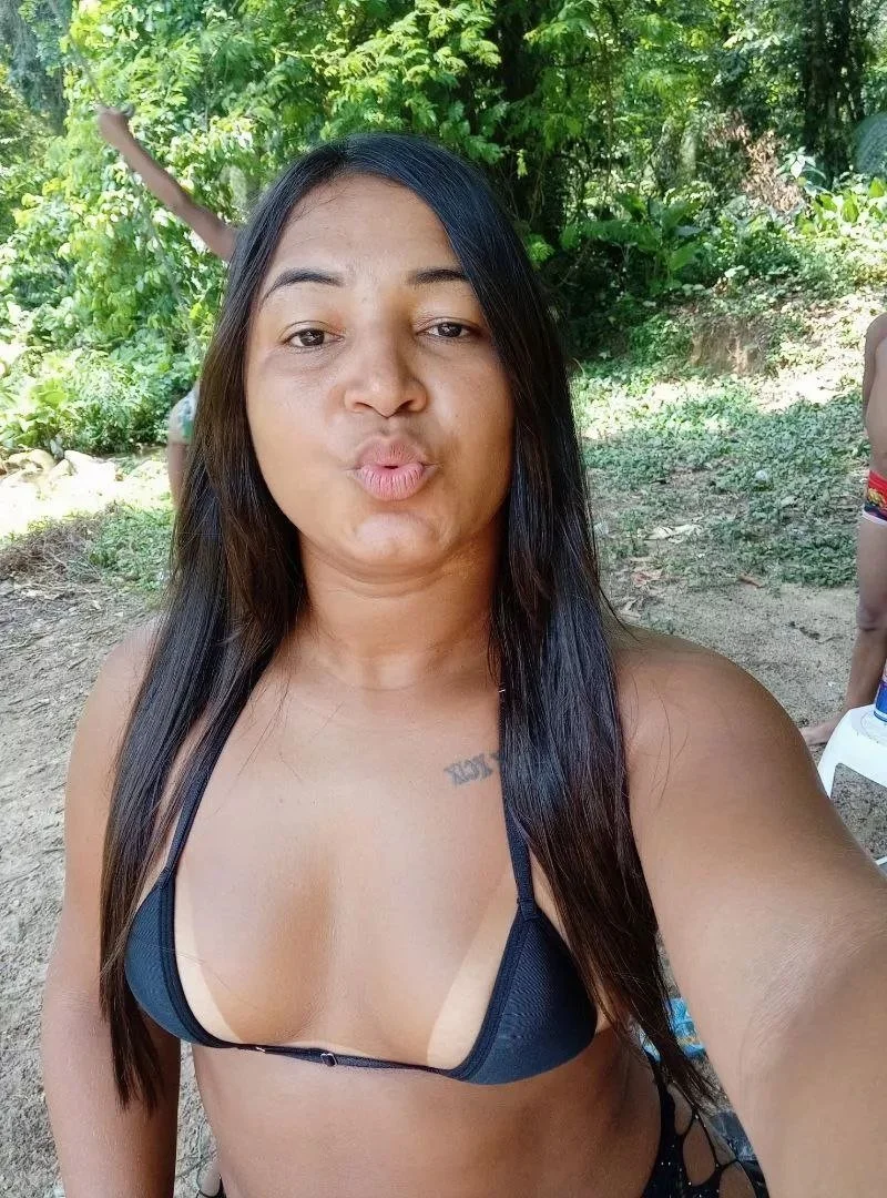 Elas exibem e nós agradecemos rss image 18