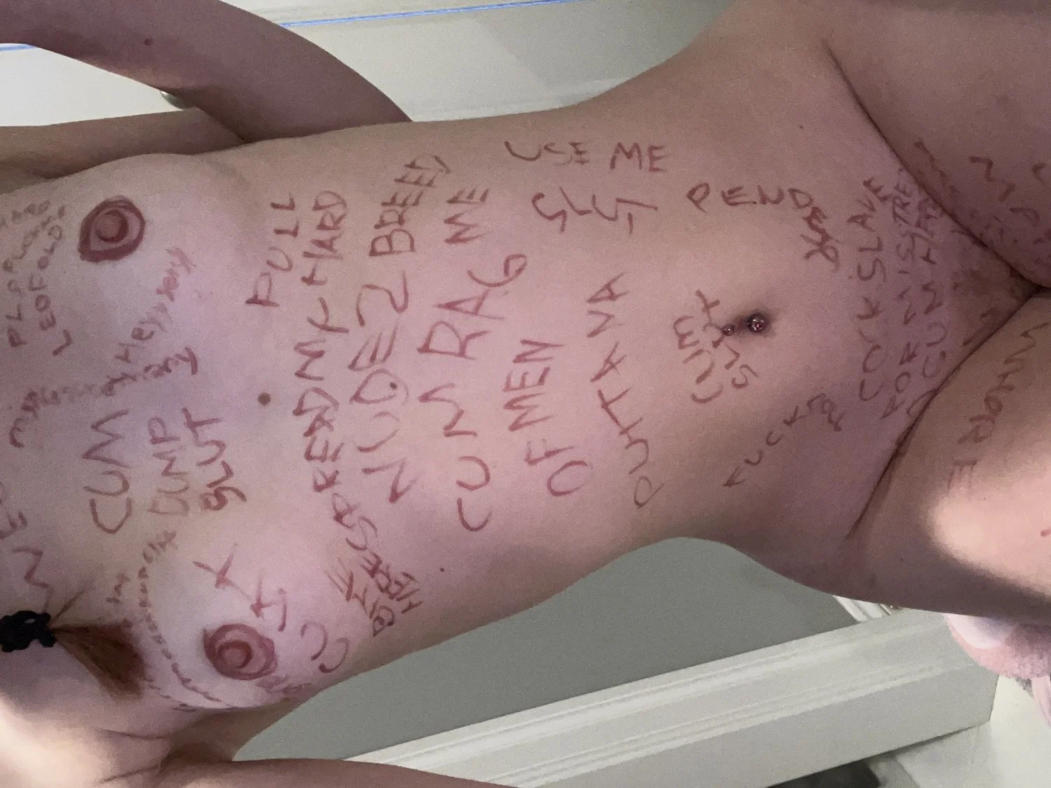 Brainless pig exposed and labeled image 9