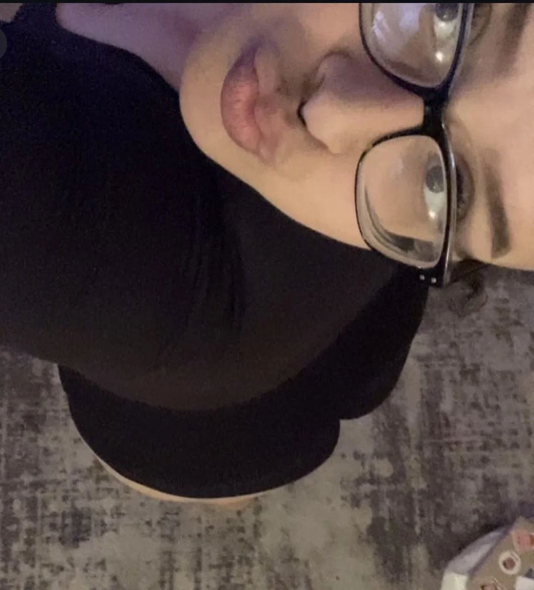 Thick Chubby College Slut image 4