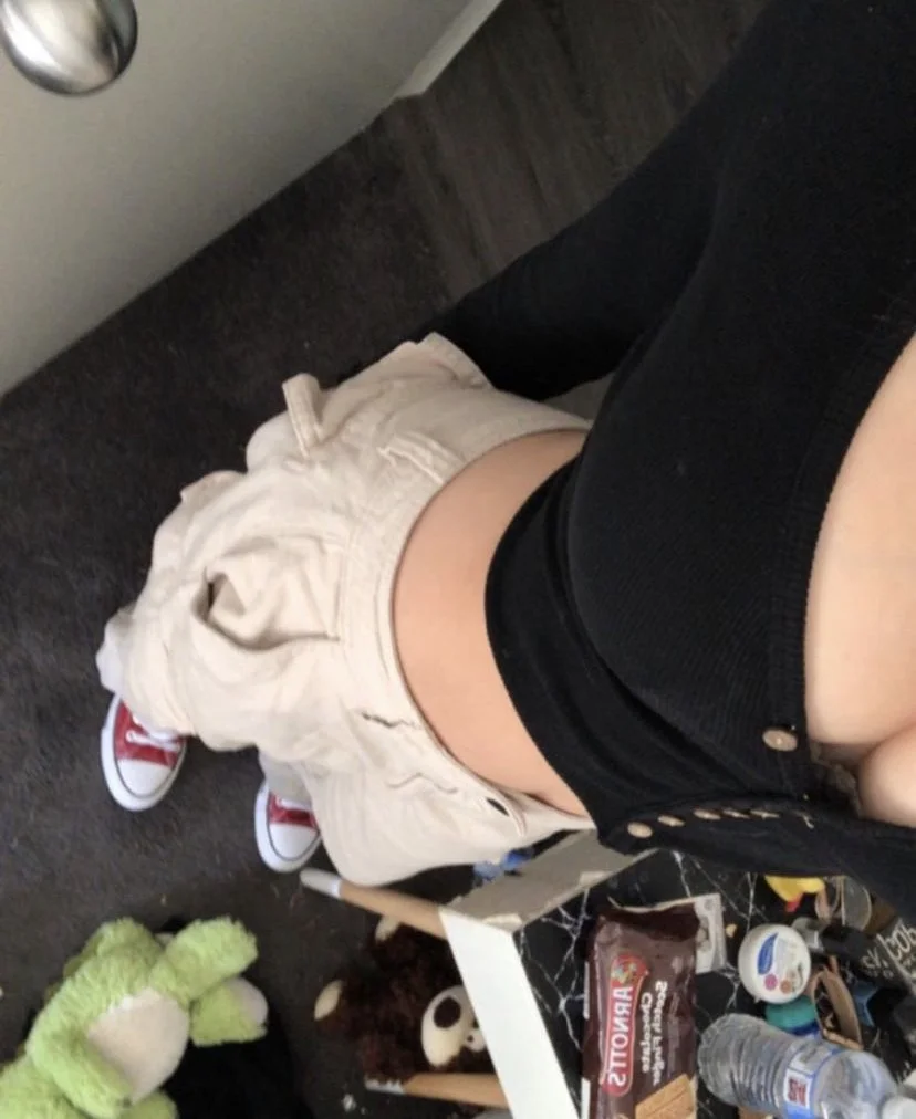 Sexy white bitch wants to become a webslut image 23