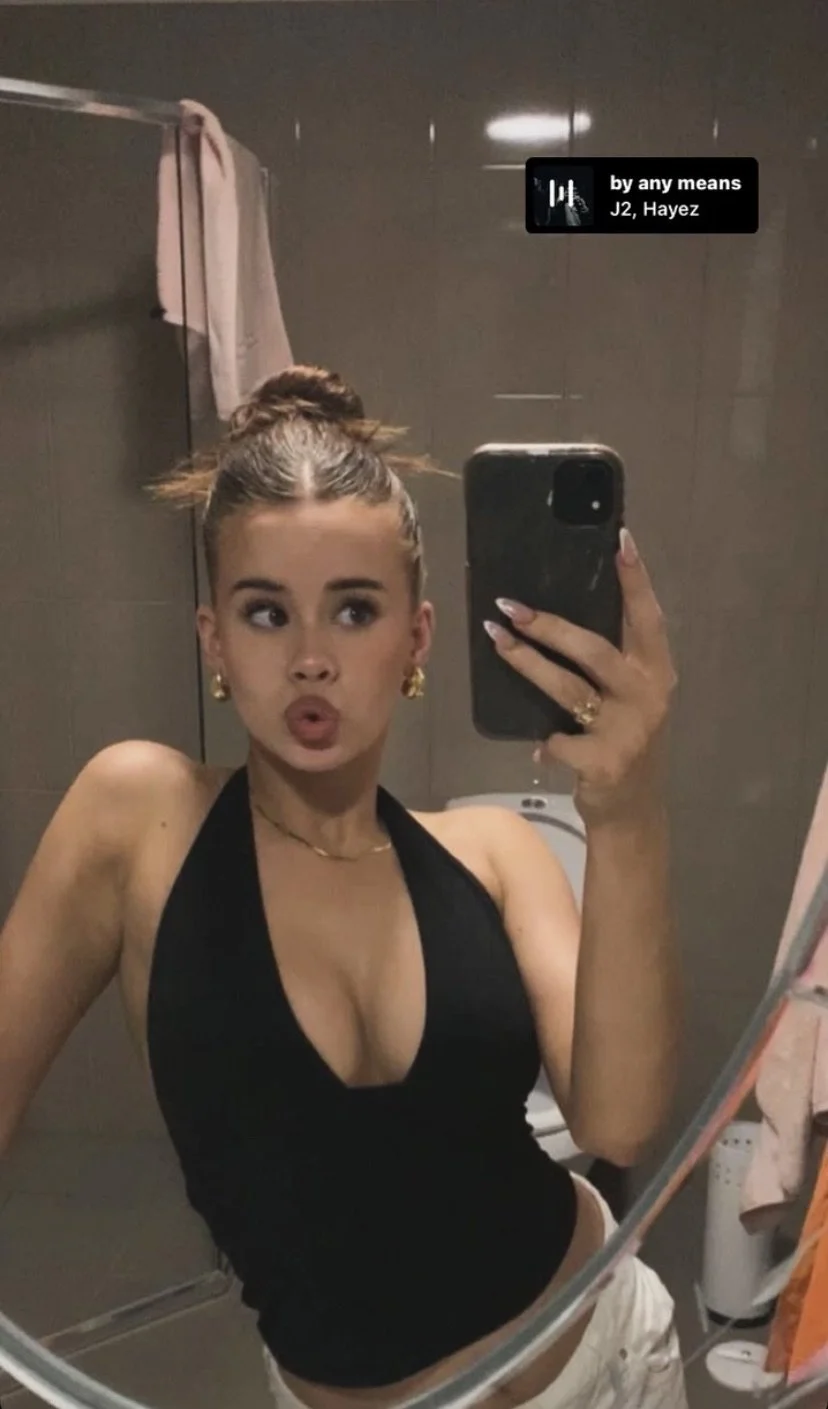 Sexy white bitch wants to become a webslut image 24